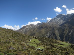 Just for something different, here’s a shot without the snow-capped mountains.  Greenery instead.  But still just as a pretty, I think.