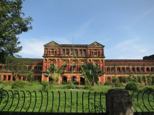 The Ministers' Building (formerly the Secretariat Building) in Yangon – a beautiful old colonial building in its now almost jungle-like grounds in the middle of the city